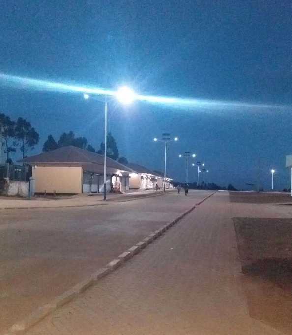 西昌市非洲科特迪瓦太阳能路灯工程